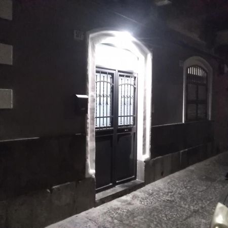 カターニアVittorio Emanuele Houseアパートメント エクステリア 写真